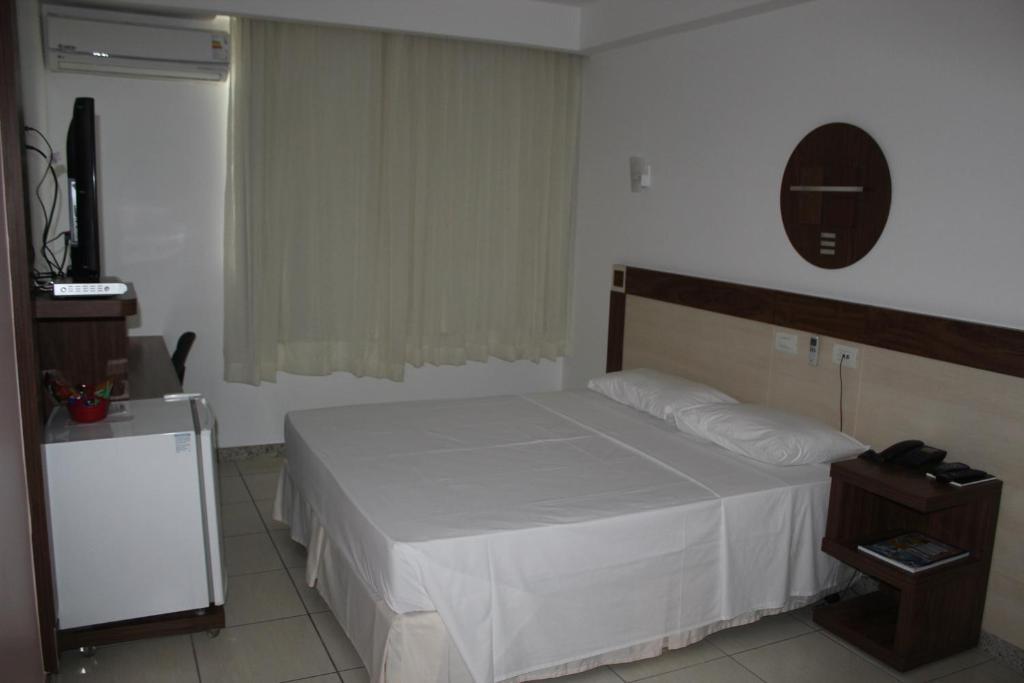 Pratti Hotel Linhares Kültér fotó