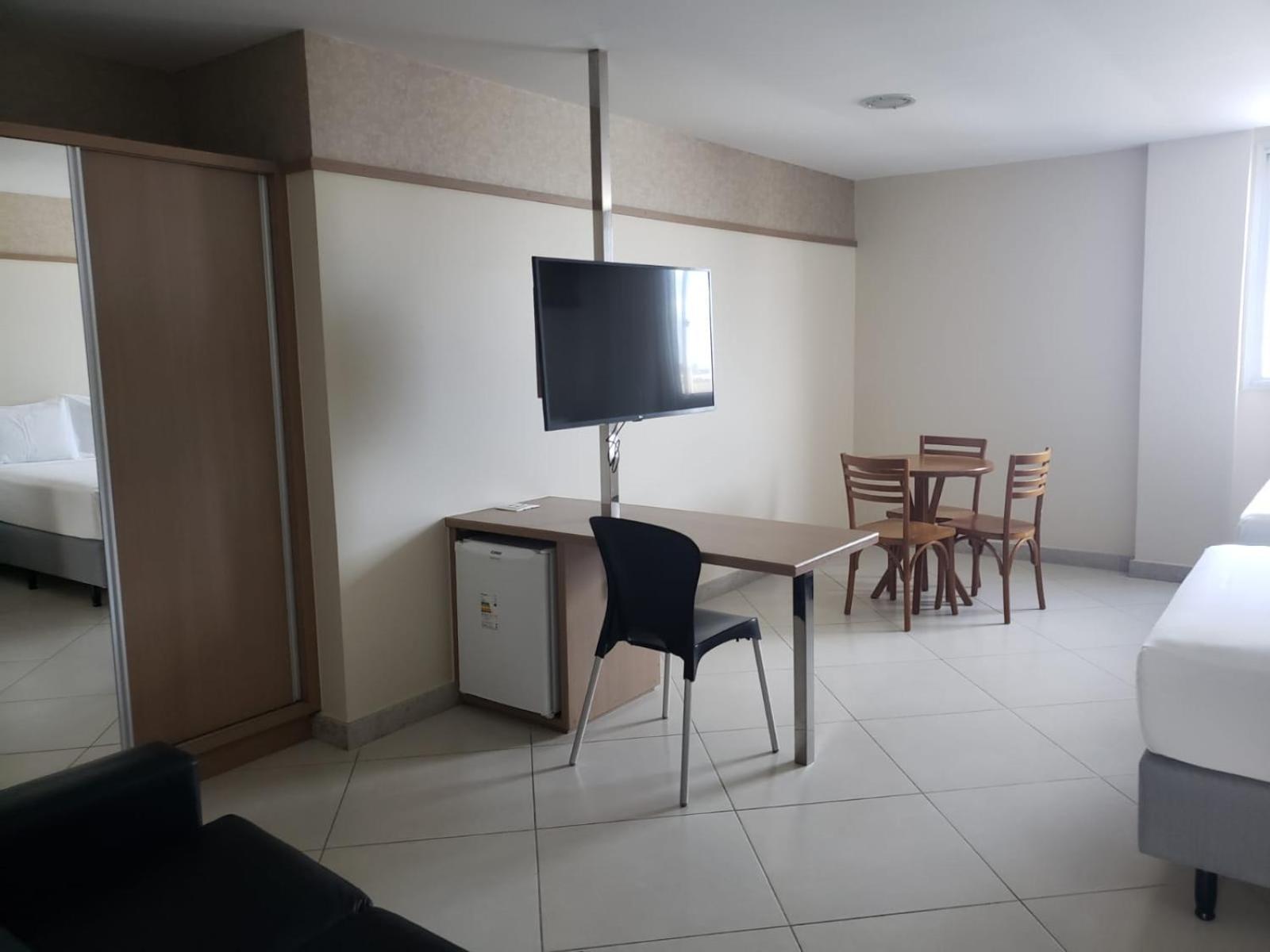 Pratti Hotel Linhares Kültér fotó