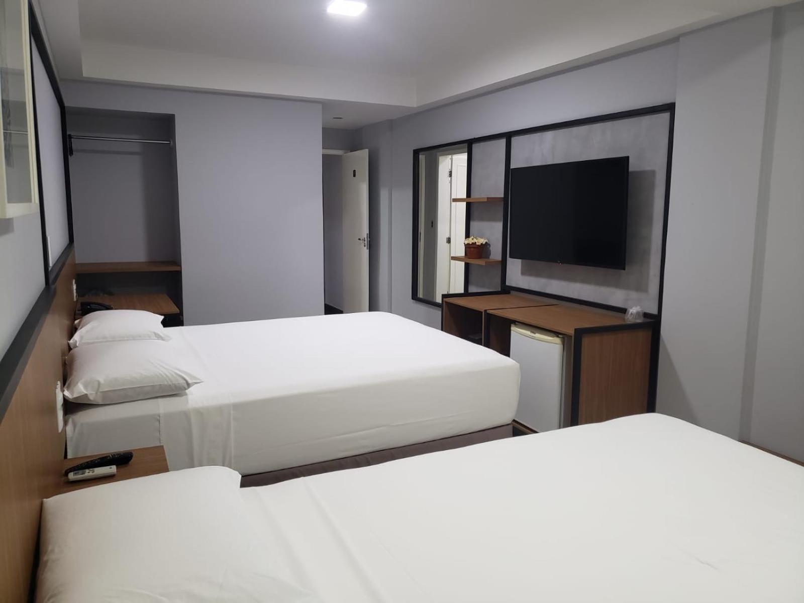 Pratti Hotel Linhares Kültér fotó